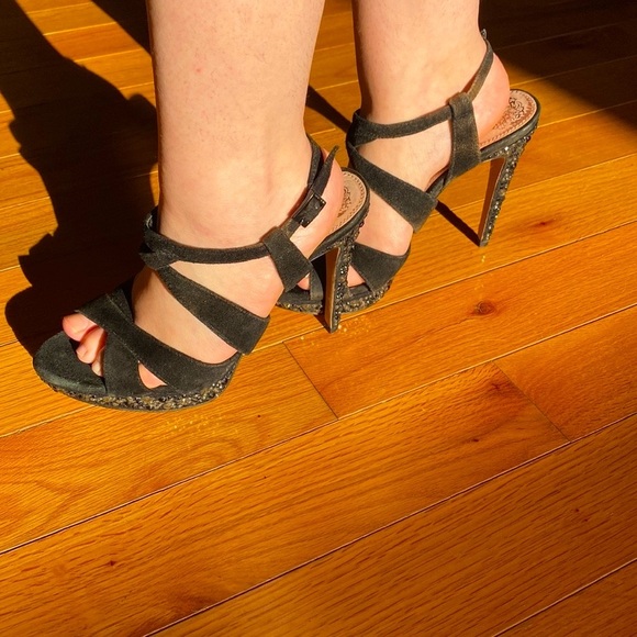 Vince Camuto NEVER WORN black suede and jewel heels - Picture 4 of 7